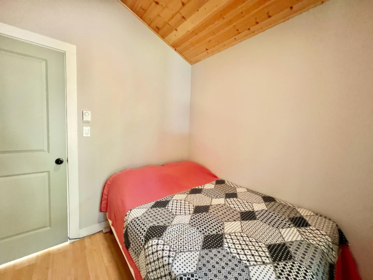 Laundry Room Photo of 362 Barque Road, Mayne Island, BC