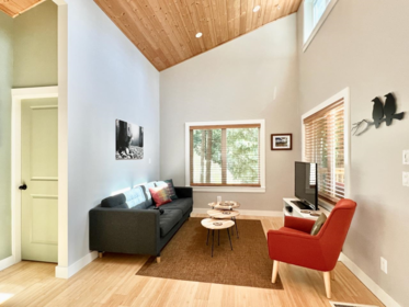Loft / Bonus Room Photo of 362 Barque Road, Mayne Island, BC