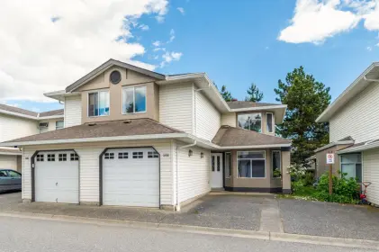 504 8260 162a Street, Surrey, BC, Surrey — Townhouse for sale