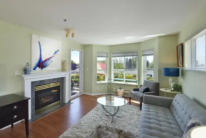 208 5711 Mermaid Street, Sechelt, BC, Sechelt — Apartment/Condo for sale