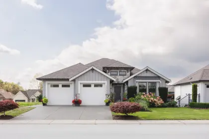 3955 Latimer Street, Abbotsford, BC, Abbotsford — Single Family Residence for sale
