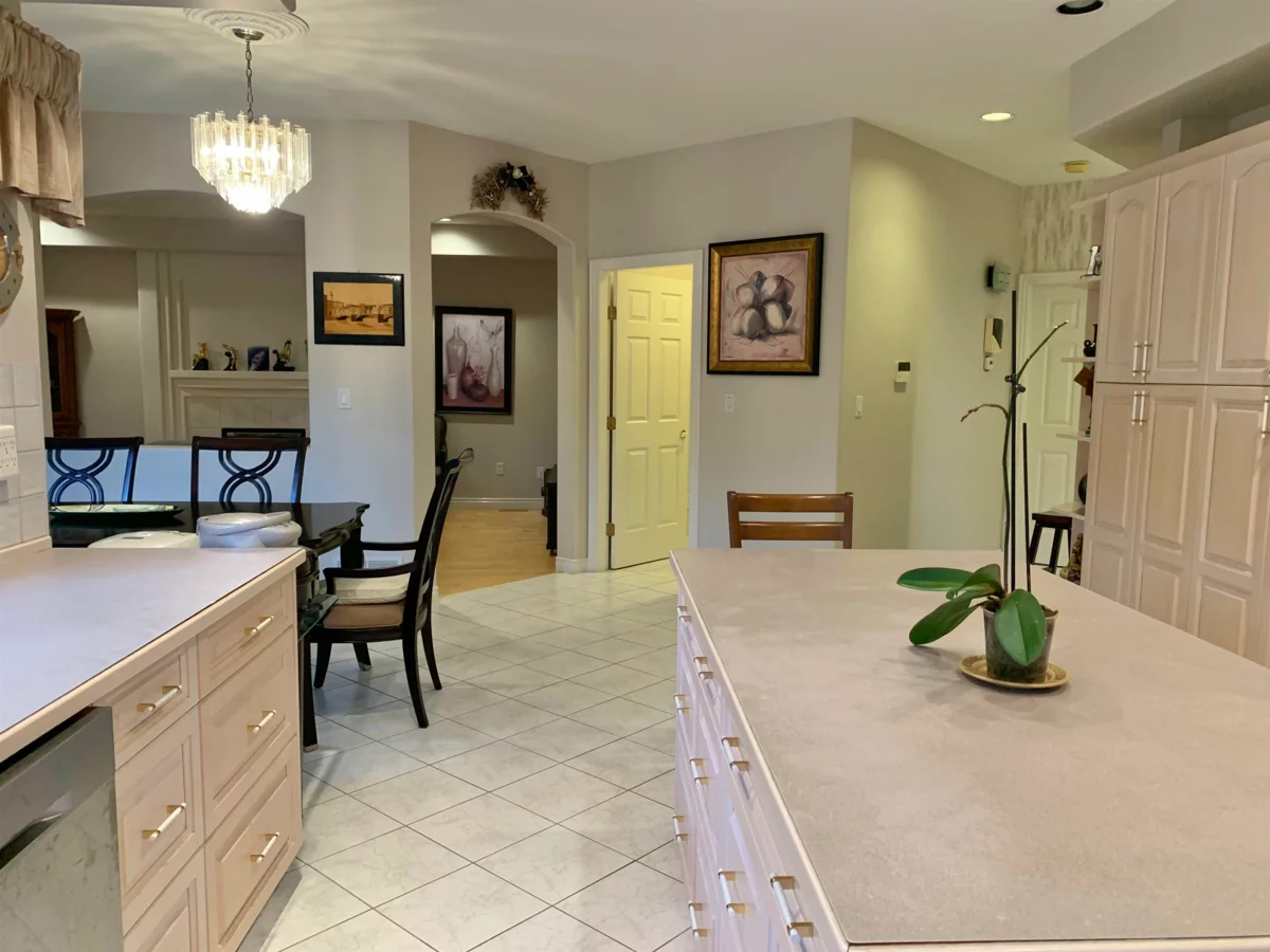 Primary Bathroom Photo of 3022 Plateau Boulevard, Coquitlam, BC