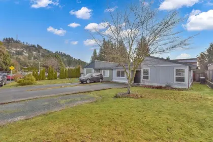 2734 Sandon Drive, Abbotsford, BC, Abbotsford — Half Duplex for sale
