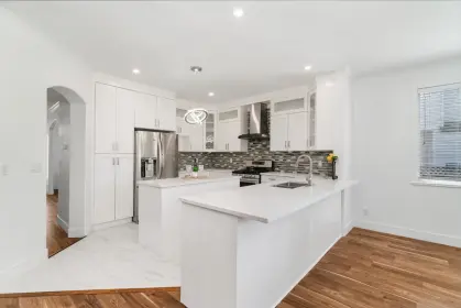 6151 166a Street, Surrey, BC, Surrey — Single Family Residence for sale