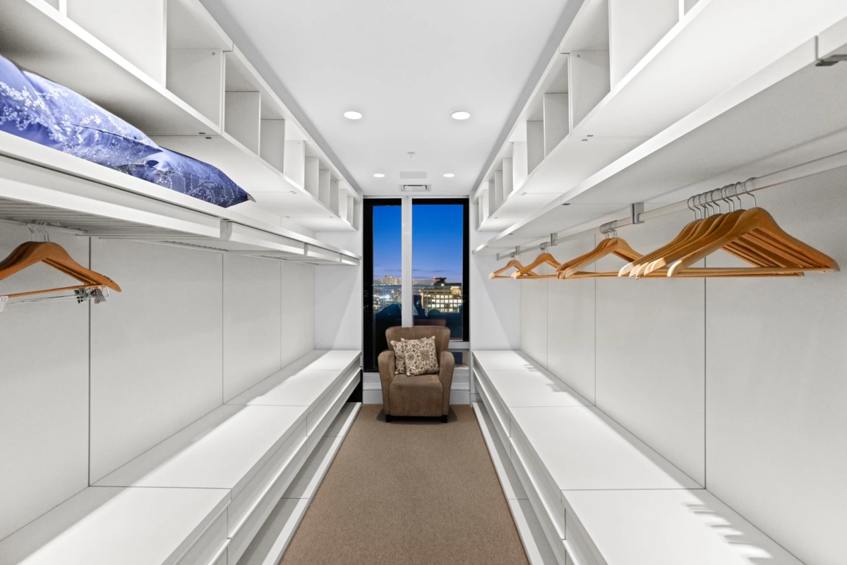 Basement Recreation Room Photo of 4602 1011 W Cordova Street, Vancouver, BC