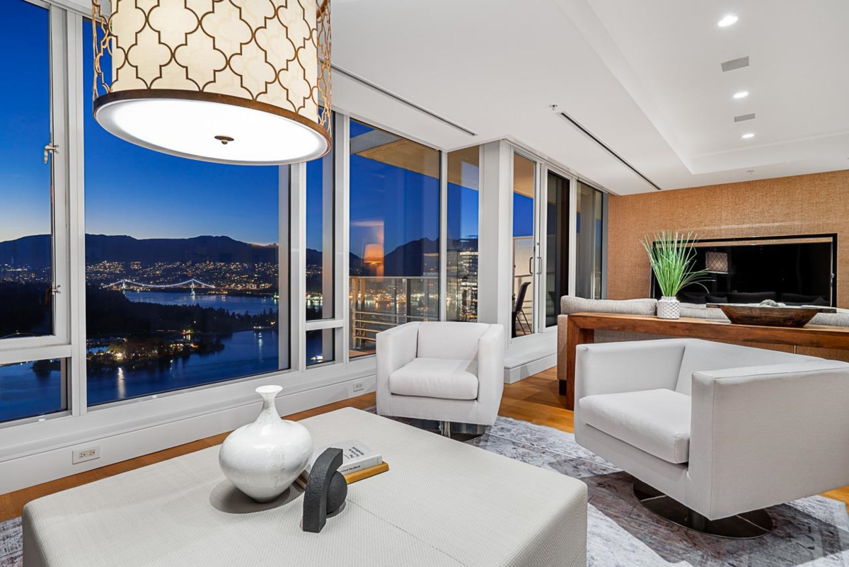 Breakfast Nook Photo of 4602 1011 W Cordova Street, Vancouver, BC