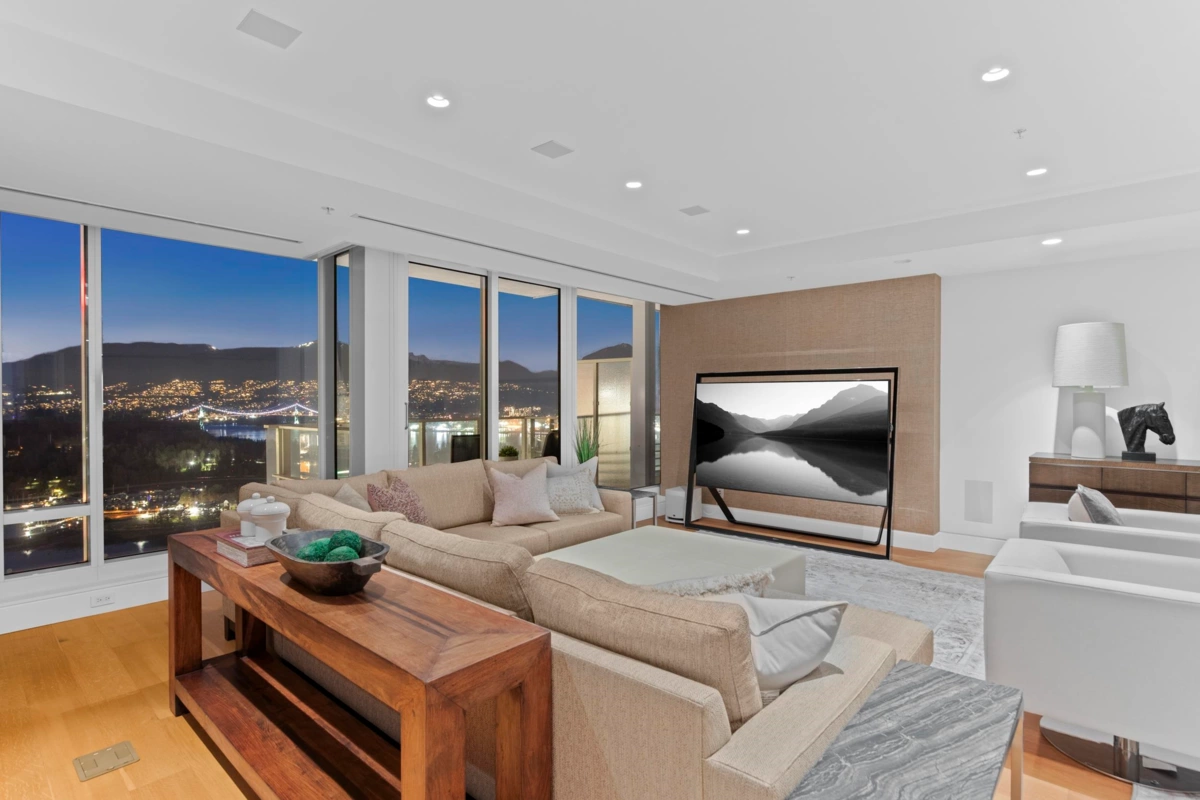 Exterior Rear Photo of 4602 1011 W Cordova Street, Vancouver, BC