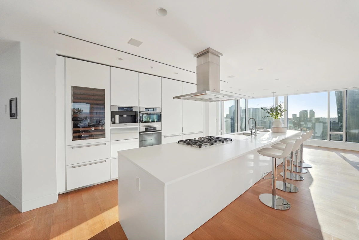 Garage Interior Photo of 4602 1011 W Cordova Street, Vancouver, BC