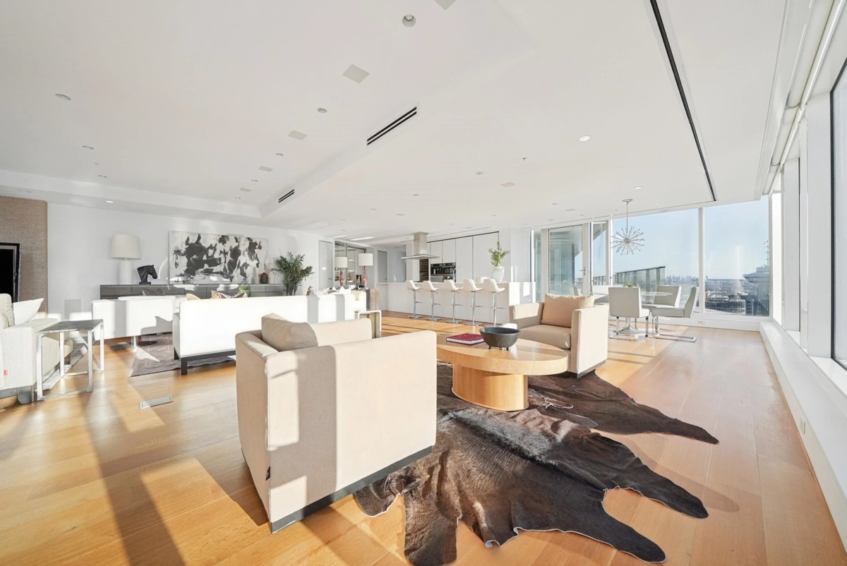 Garden / Landscaping Photo of 4602 1011 W Cordova Street, Vancouver, BC