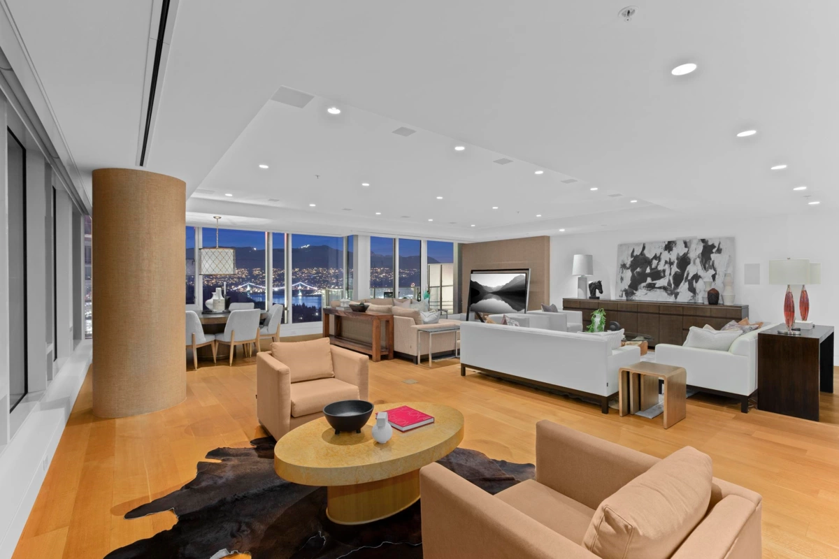 Primary Bathroom Photo of 4602 1011 W Cordova Street, Vancouver, BC