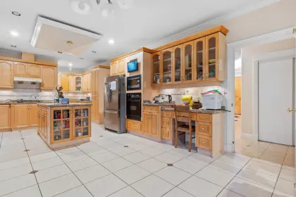 6500 Francis Road, Richmond, BC, Richmond — Single Family Residence for sale