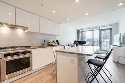 710 2388 Madison Avenue, Burnaby, BC, Burnaby — Apartment/Condo for sale