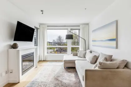 208 717 Chesterfield Avenue, North Vancouver, BC, North vancouver — Apartment/Condo for sale