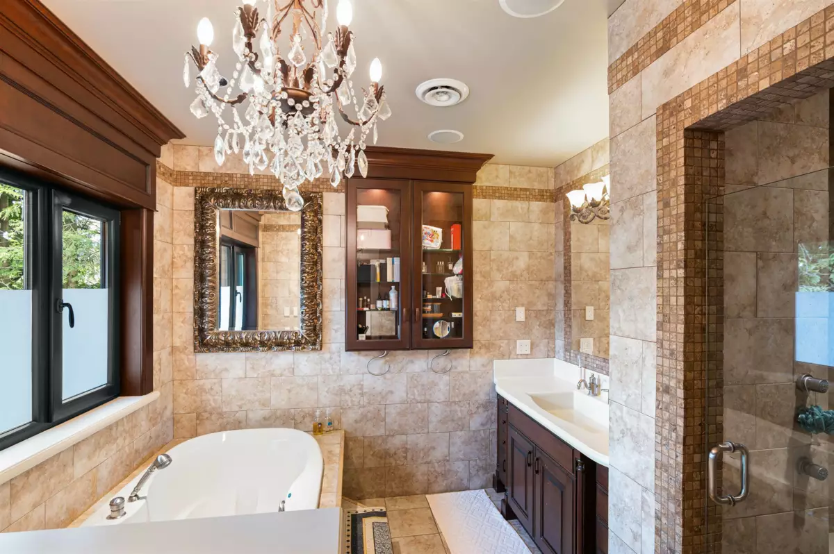 Breakfast Nook Photo of 6287 Marguerite Street, Vancouver, BC