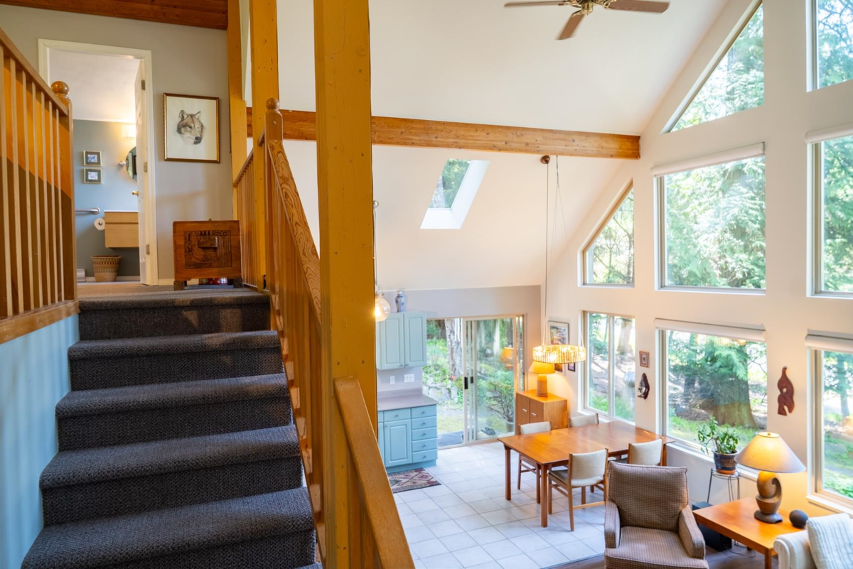Guest Bathroom Photo of 2609 Dory Way, Pender Island, BC