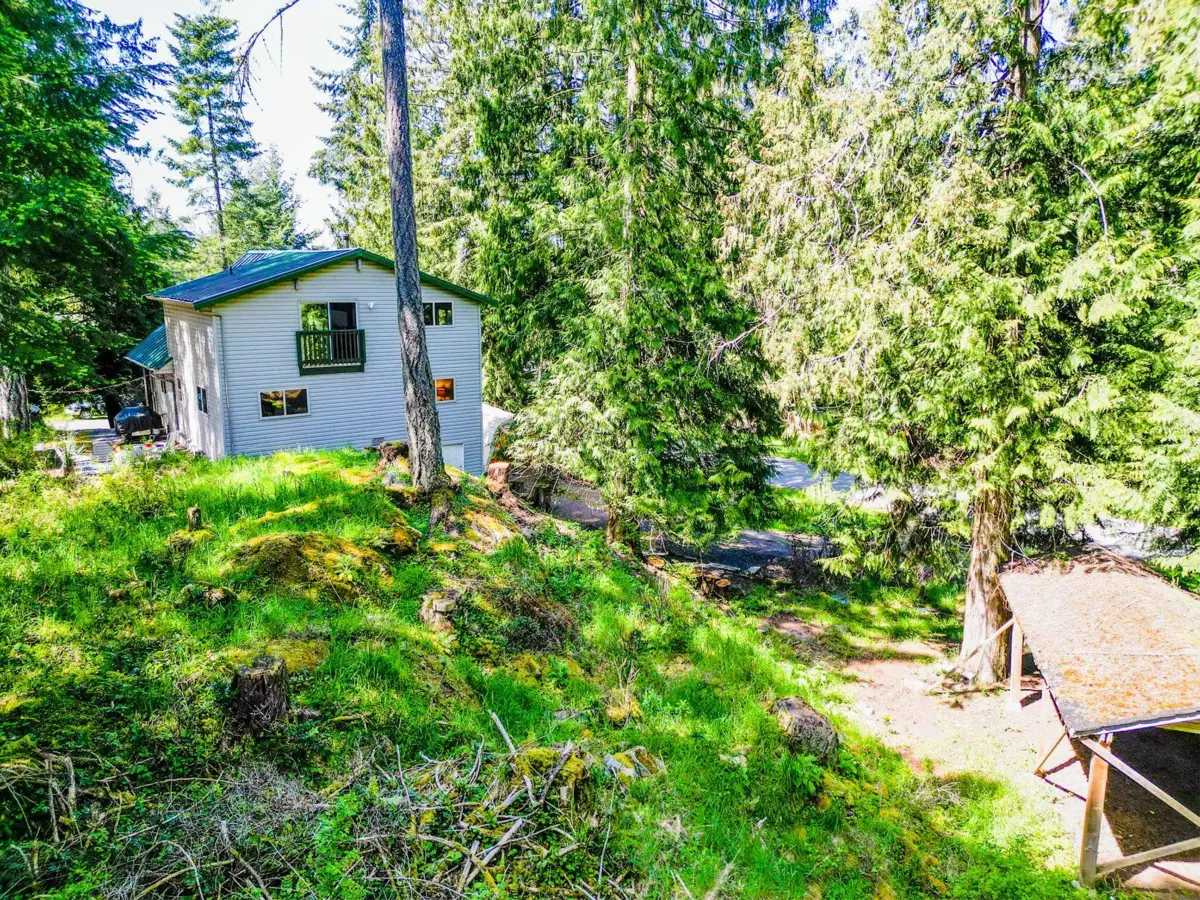 Swimming Pool Photo of 2609 Dory Way, Pender Island, BC
