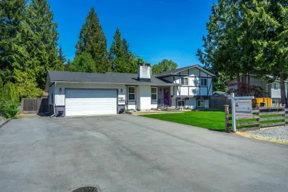 20423 43 Avenue, Langley, BC, Langley — Single Family Residence for sale