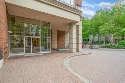 1906 4888 Hazel Street, Burnaby, BC, Burnaby — Apartment/Condo for sale