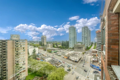 1906 4888 Hazel Street, Burnaby, BC, Burnaby — Apartment/Condo for sale