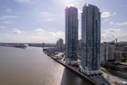 602 660 Quayside Drive, New Westminster, BC, New Westminster — Apartment/Condo for sale