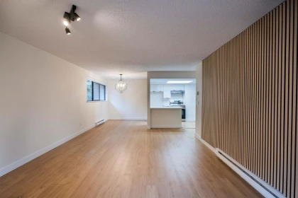104 2925 Glen Drive, Coquitlam, BC, Coquitlam — Apartment/Condo for sale