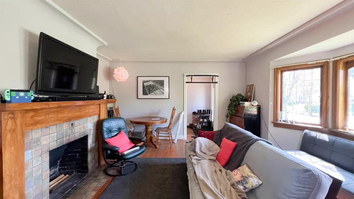 Kitchen Photo of 3088 Discovery Street, Vancouver, BC
