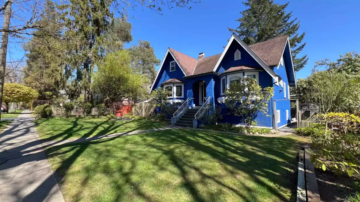 Living Room Photo of 3088 Discovery Street, Vancouver, BC