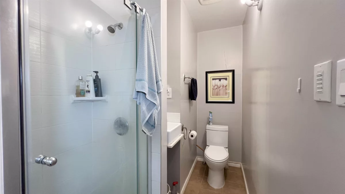 Walk-In Closet Photo of 3088 Discovery Street, Vancouver, BC