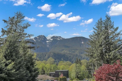 1139 Axen Road, Squamish, BC, Squamish — Half Duplex for sale