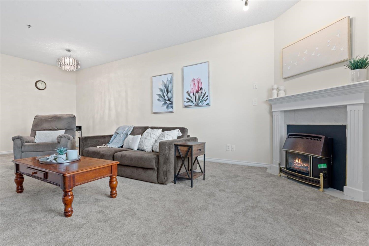 Family Room Photo of 105 45775 Spadina Avenue, Chilliwack, BC