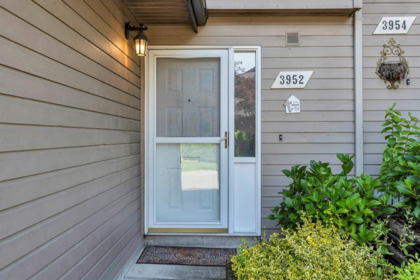 3952 Indian River Drive, North Vancouver, BC, North vancouver — Townhouse for sale