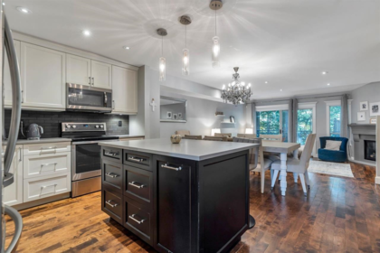 3952 Indian River Drive, North Vancouver, BC, North vancouver — Townhouse for sale