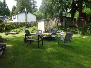 1088 Sunnyside Road, Gibsons, BC, Gibsons — Single Family Residence for sale