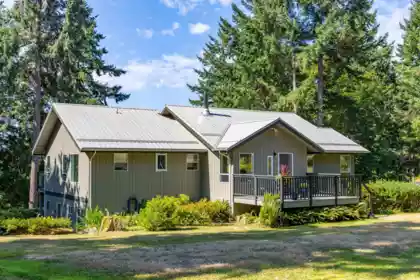 Backyard Photo of 419 Clanton Road, Galiano Island, BC