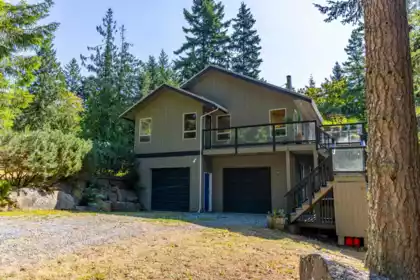 Garden / Landscaping Photo of 419 Clanton Road, Galiano Island, BC