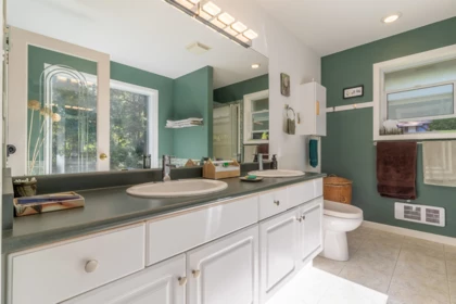 Laundry Room Photo of 419 Clanton Road, Galiano Island, BC