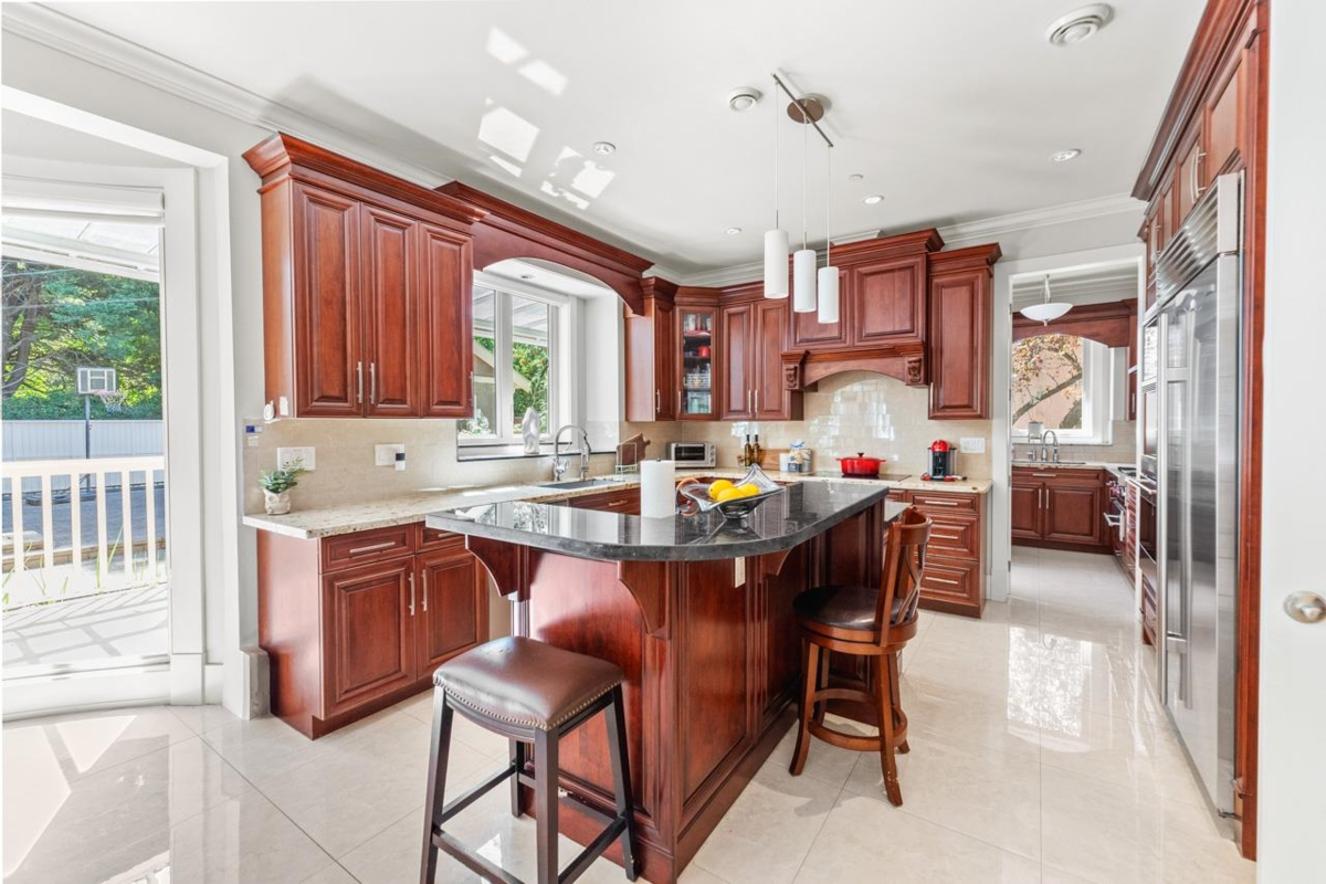 Breakfast Nook Photo of 1030 W 33rd Avenue, Vancouver, BC