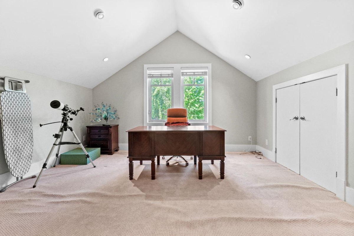 Hallway Photo of 1030 W 33rd Avenue, Vancouver, BC