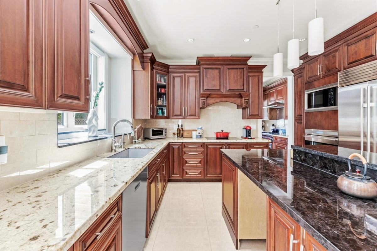 Primary Bedroom Photo of 1030 W 33rd Avenue, Vancouver, BC