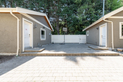 Outdoor Kitchen Photo of 1030 W 33rd Avenue, Vancouver, BC