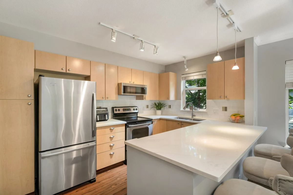 Breakfast Nook Photo of 18 15233 34th Avenue, Surrey, BC