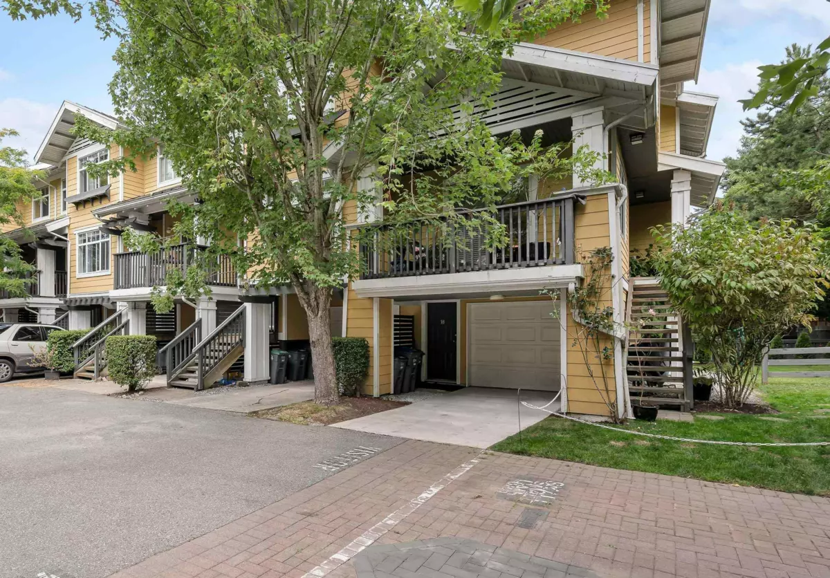 Exterior Front Photo of 18 15233 34th Avenue, Surrey, BC