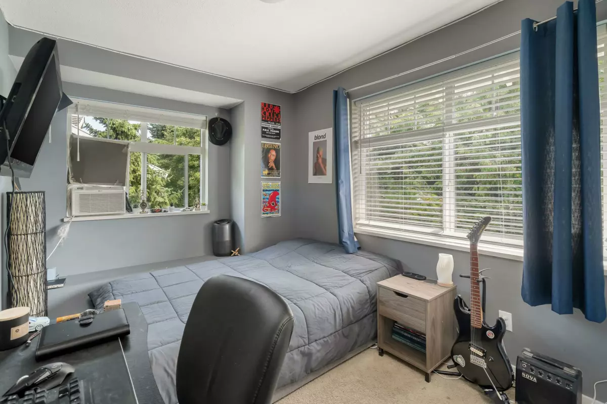 Laundry Room Photo of 18 15233 34th Avenue, Surrey, BC