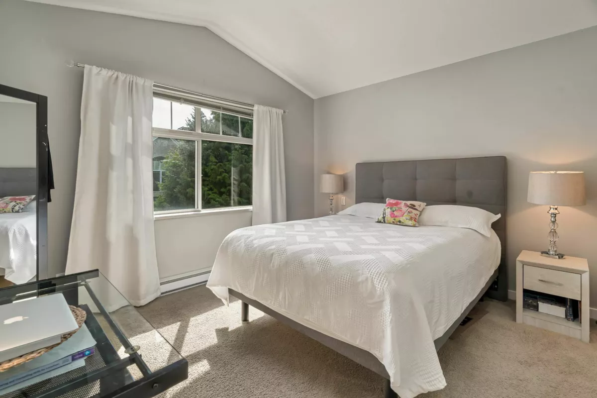 Office / Den Photo of 18 15233 34th Avenue, Surrey, BC