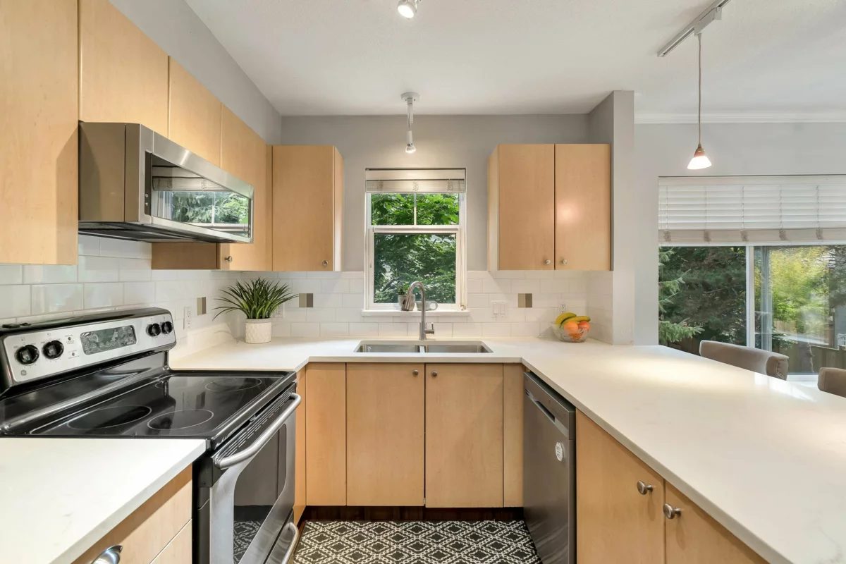 Pantry Photo of 18 15233 34th Avenue, Surrey, BC