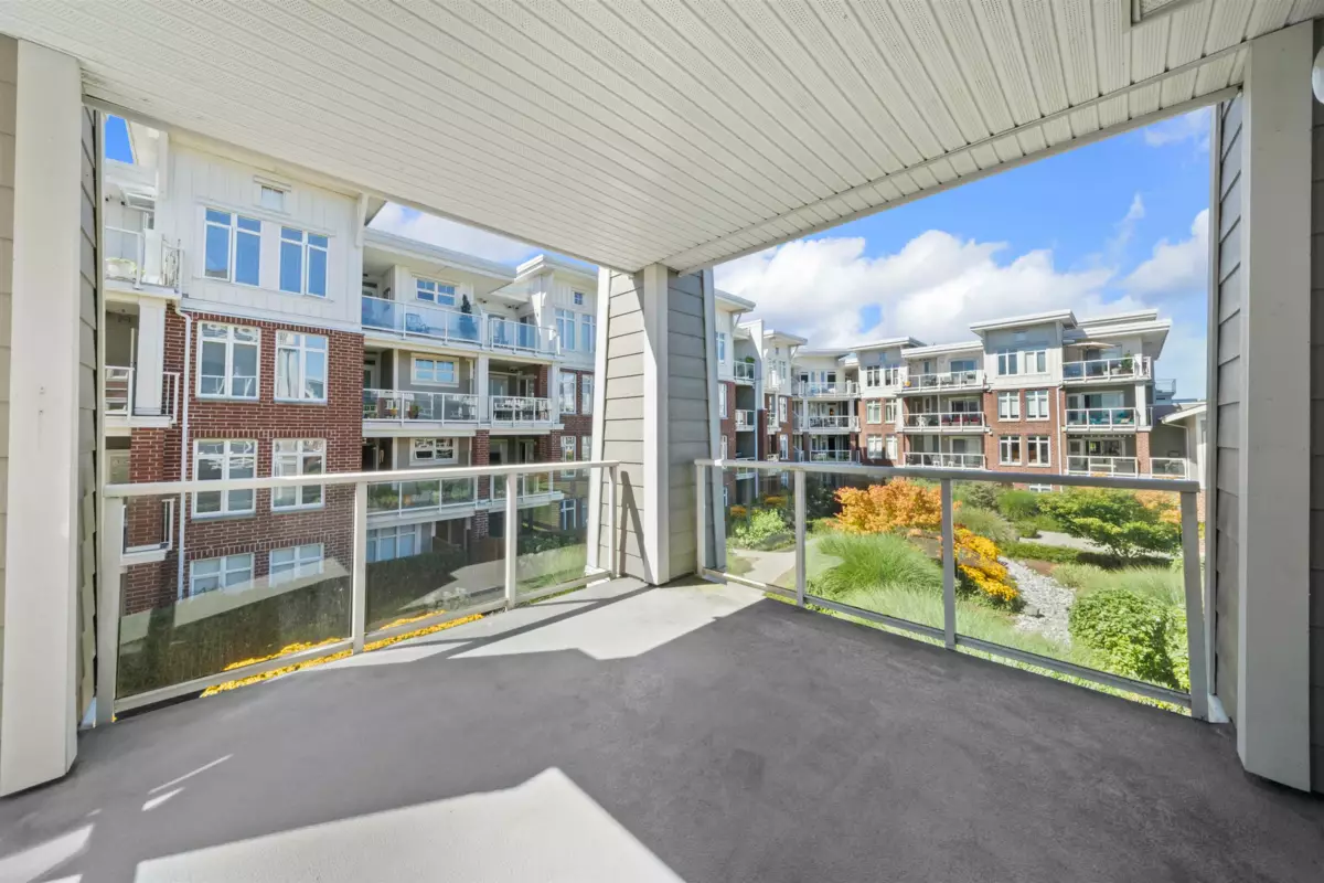 Entry Foyer Photo of 207 4211 Bayview Street, Richmond, BC