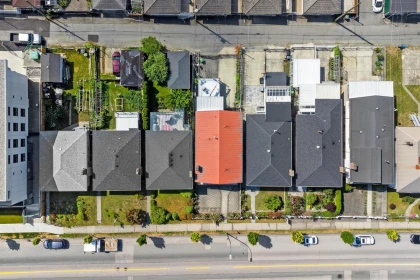 2392 E 33rd Avenue, Vancouver, BC, Vancouver — Single Family Residence for sale