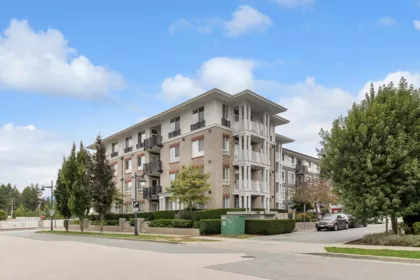 110 608 Como Lake Avenue, Coquitlam, BC, Coquitlam — Apartment/Condo for sale