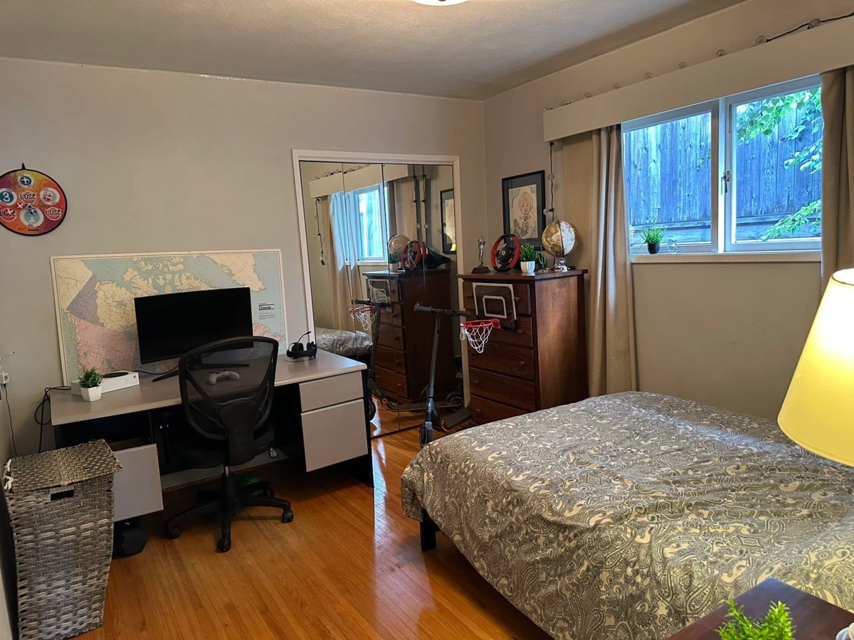 Primary Bedroom Photo of 1131 Fulton Avenue, West Vancouver, BC