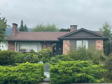 1131 Fulton Avenue, West Vancouver, BC, Ambleside — 2 bed single family residence for sale